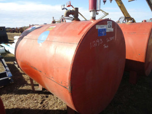 600-galllon Oil Tank w/ Pump: ID 30079
