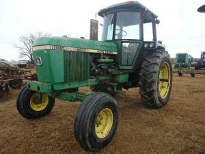 John Deere 4040 Tractor, s/n 40400137099W: ID 43080