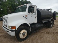 1990 International 8100 Asphalt Truck, s/n 1HTHBGEN4LH257892: Cummins Diesel Eng., 9-sp.