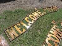 Metal Welcome to the Farm Sign