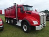 2020 Kenworth T880 Tri-axle Dump Truck, s/n 1NKZXKEX3LJ406484: Paccar 455hp Eng., Allison Auto, 46K Rears, Steerable 3rd Axle, 385/65R22.5 Fronts, 11R24.5 Rears, 216' Dump, 235K mi. - 3