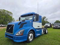 2015 Volvo VNL42T300 Truck Tractor, s/n 4V4N19EH7FN179109: S/A, Day Cab, Volvo D13 425hp Eng., XE Pkg., Volvo i-Shift Auto, Air Ride Susp., 977K mi.