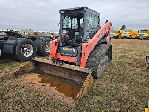 2017 Kubota SVL95-2S Skid Steer, s/n 34629: Encl. Cab, Hyd. QC Bkt., Rubber Tracks, Aux. Hydraulics, 883 hrs