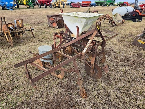 Covington 2-row Planter