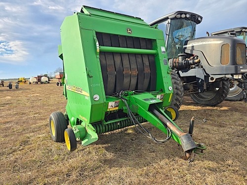 John Deere 557 Megawide Hay Baler, s/n E00557X192211: Monitor in Office