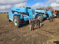 2013 Genie GTH844 4WD Telescopic Forklift, s/n GTH0813-17003: Deutz Diesel, Crab Steer, Carraige Tilt, Canopy, Hyd. Tilt Forks