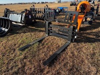 Hydraulic Forks for Skid Steer: Side Shift