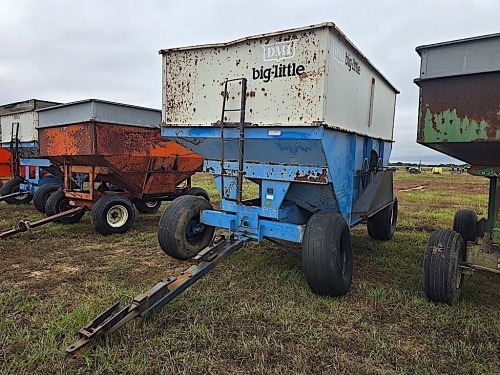 DMI Big-Little Grain Wagon: Right Side Dump, Blue & White