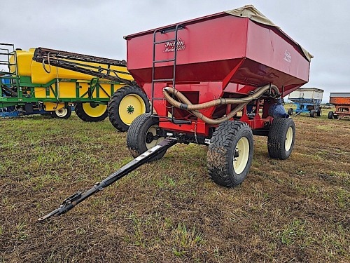 Ficklin 4500 Wagon w/ Seed Vac and Tarp: Vanguard 18hp Motor, Right Side Dump, Red