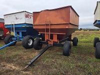 DMI Gravity Flow Wagon: Bottom Dump, Red