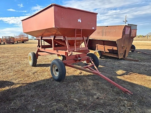 Gravity Flow Wagon: Left Side Dump, Red