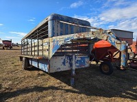 20' Gooseneck Cattle Trailer (No Title - Bill of Sale Only)