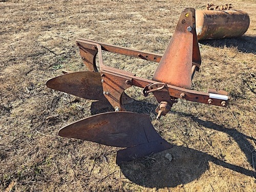 Ford 2-row Bottom Plow w/ Ext. 3PH