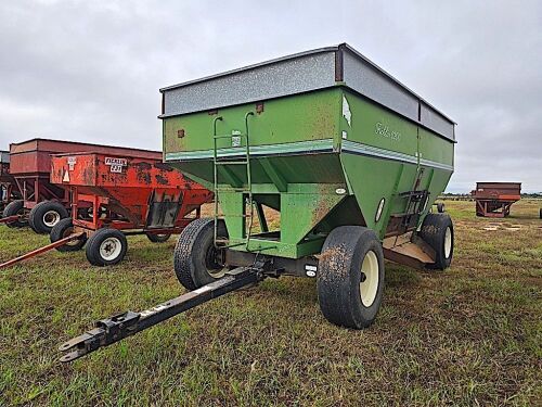 Ficklin 6200 Grain Wagon: Left Side Dump, Green