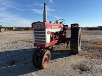 McCormick Farmall 560 Tractor: Diesel