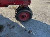 McCormick Farmall 560 Tractor: Diesel - 3