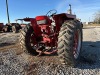 McCormick Farmall 560 Tractor: Diesel - 5