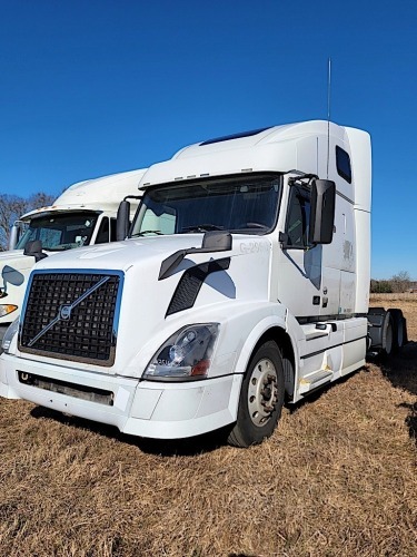 2012 Volvo Truck Tractor, s/n 4VANC0E47CN550971 (Inoperable): New Brakes, New Seats