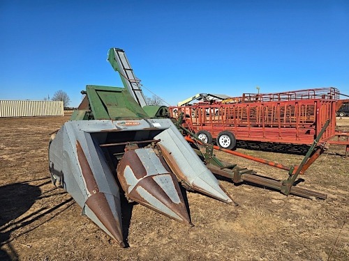 New Idea 2-row Corn Picker, s/n 301563