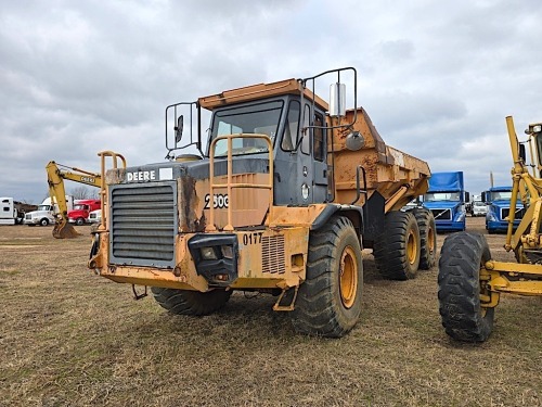 John Deere 250C Off Road Dump Truck, s/n BE250CT200177: 11436 hrs