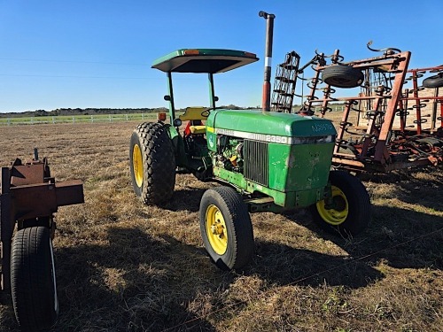 John Deere 2350 Tractor, s/n S65832: 2wd, Turf Tires, 3424 hrs