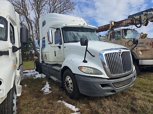 2014 International Prostar Truck Tractor, s/n 3HSDJSNR4FN571287 (Inoperable): Sleeper