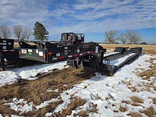 2023 Fontaine Magnitude 55-ton Lowboy, s/n 57JE5230XP35A1496 (Title Delay): Model MAG55LP, Pony Motor