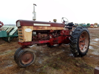 Farmall 560 Tractor: Diesel