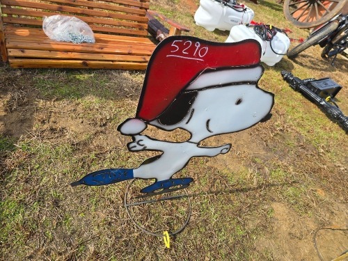 Metal Snoopy