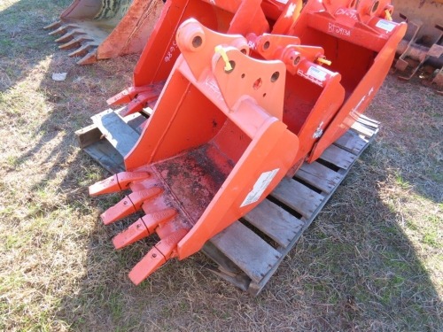 Kubota Mini Excavator Bucket, s/n B0029