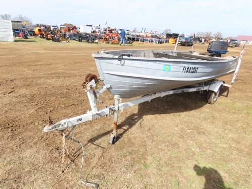 14' John Boat: V Hull, 25hp Motor