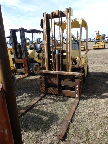 Hyster H40 Forklift, s/n B301779K: Gas Eng., Canopy, 1756 hrs