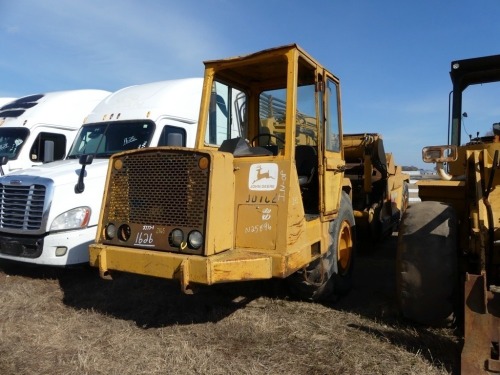 John Deere 762 Scraper, s/n 002154T (Salvage): Encl. Cab