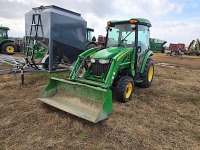 John Deere 3520 MFWD Tractor, s/n LV3520H258281: C/A, Loader, 947 hrs