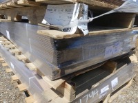 Pallet of Engineered Hardwood Flooring: Approx. 433 sq ft