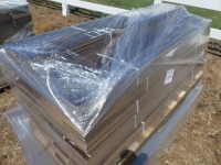 Pallet of Engineered Hardwood Flooring: Approx. 653 sq ft