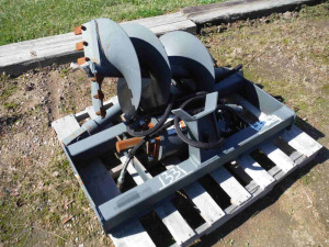 Unused 2020 Wolverine Auger Attachment w/ 12" & 18" Bit: for Skid Steer