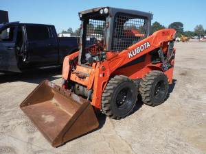 2016 Kubota SSV65 Skid Steer, s/n 11051: Canopy, GP Bkt., Meter Shows 1375 hrs