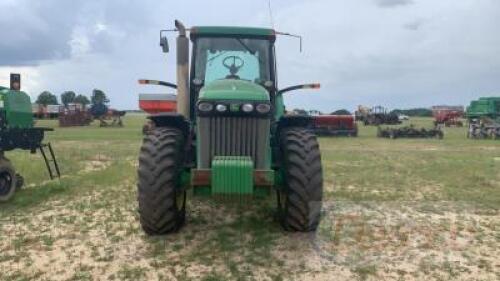 JOHN DEERE 8420 TRACTOR