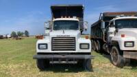 1998 MACK RD 6885 DUMP TRUCK