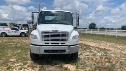 2009 FREIGHTLINER SEMI TRUCK