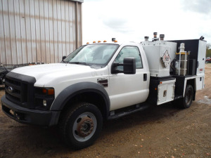 2009 Ford F550 4WD Fuel & Lube Truck, s/n 1FDAF57R99EA87722: S/A, Auto, Maintainer Bed, Hyd. Air Compressor, Odometer Shows 23K mi.