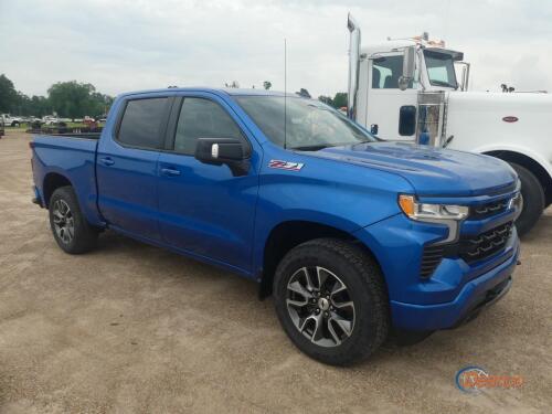2022 Chevy Silverado 1500 Z71 4WD Pickup, s/n 1GCUDEEL6NZ615094: Crew Cab, 6.2L Eng., Auto, Leather, Bose Sound System, 506 mi.