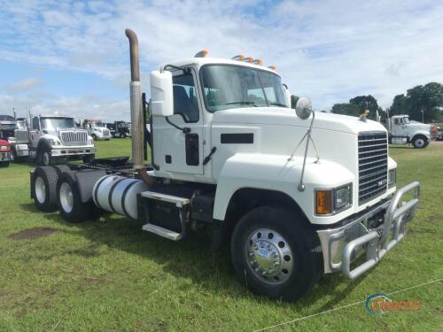 2020 Mack PI64T Truck Tractor, s/n 1M1PN3GY3LM005915: T/A, Day Cab, Mack MP8 Eng., Auto, Odometer Shows 594K mi.