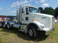 2015 Kenworth T800 Truck Tractor, s/n 1NKDD39X9FJ466146: Tri-axle, Day Cab, Cat C15 Eng., 18-sp., 11R24.5 Rears, 285/75R24.5 on 3rd Axle, 315/80R22.5 Fronts, Air Lift 3rd Axle, Odometer Shows 361K mi.