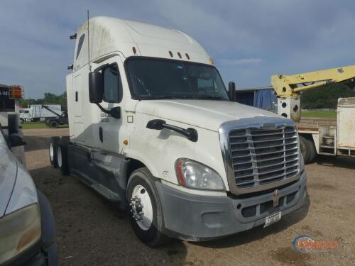 2013 Freightliner Truck Tractor, s/n 3AKJGLDR9DSRH4686 (Inoperable - No Title - Bill of Sale Only): T/A, Sleeper, 10-sp.