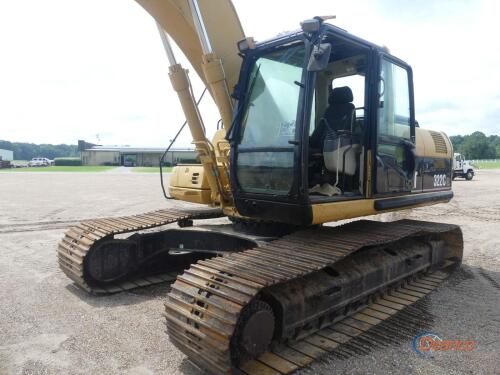 2001 Cat 322C Excavator, s/n BKJ00330: Encl. Cab, Manual Thumb, Meter Shows 16284 hrs