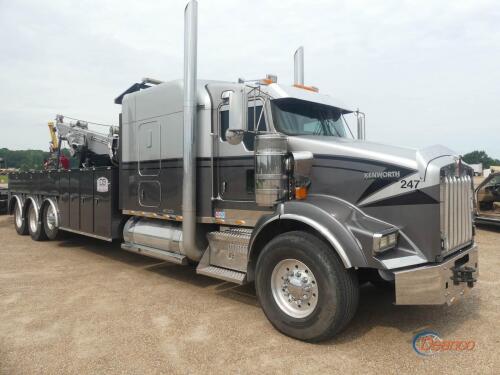 2014 Kenworth T800 Wrecker, s/n 1NKDX4TX6ER394957: Tri-axle, Cat C15 Eng., Sleeper, Eaton 18-sp.