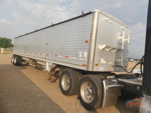 1997 Wilson Pace Setter Hopper Bottom Trailer, s/n 1W1MCF1W3WA227576: T/A, Tarp, Model DWH-400