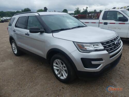 2017 Ford Explorer SUV, s/n 1FM5K8B84HGD92044: 4-door, 3.5L Gas Eng., Auto,